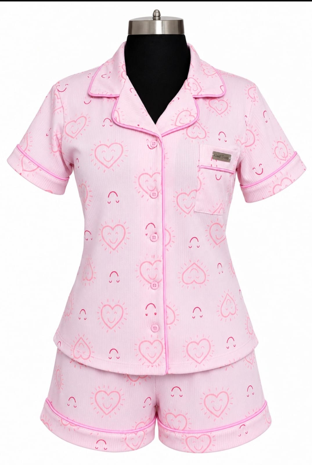 Classic PJ Set rosado con camisa de cuello clásico, botones, bolsillo y short